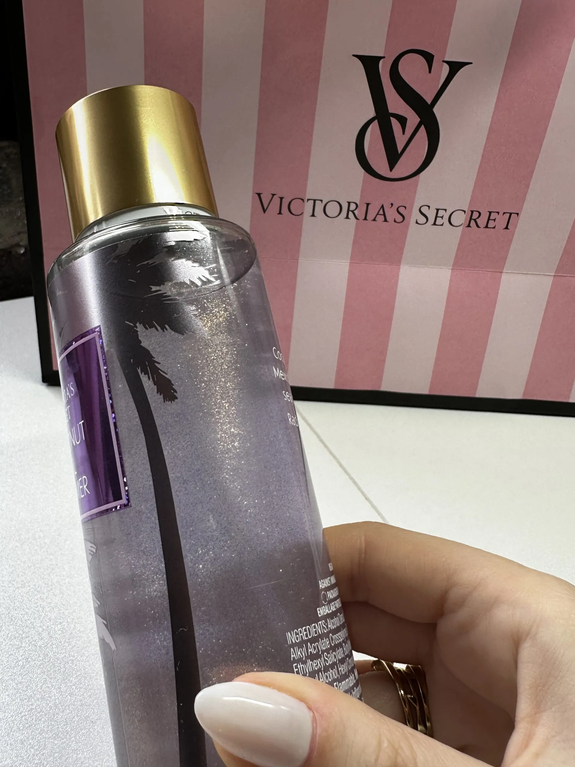 Victoria's Secret Body Splash Coconut Sol Shimmer 250ml - Imagem 3