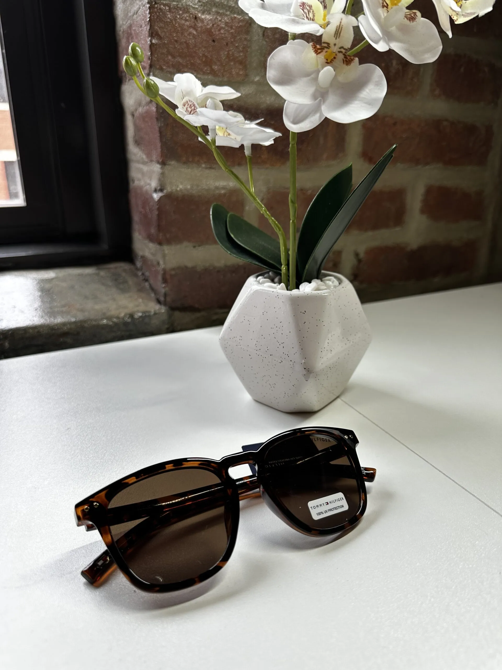 Óculos feminino Tommy Hilfiger marrom tartaruga #23