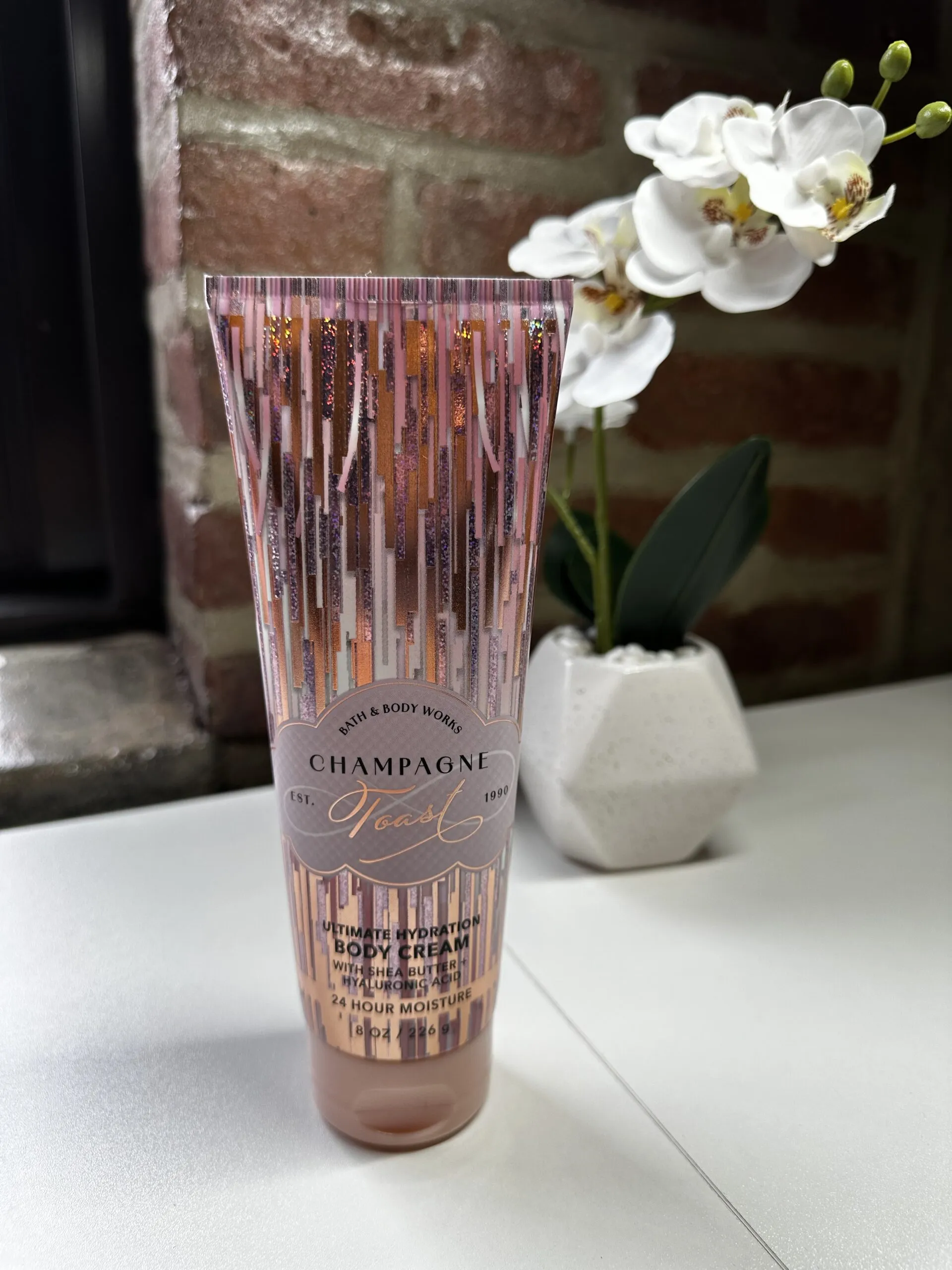 Body Cream com shea butter + acido hialuronico Champagne toast 226g - Imagem 2